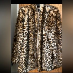 Nwt Faux fur coat